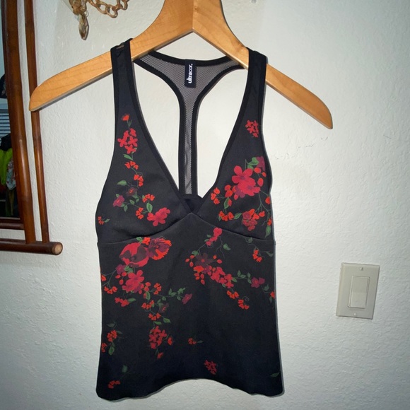 NWOT Ultracor Fusion Madrid Tank Small - Picture 10 of 10